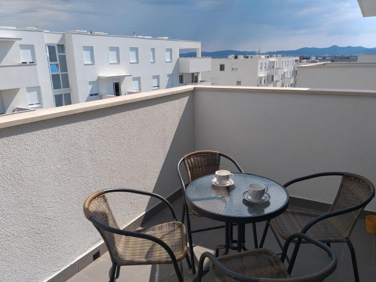 Apartment T&T Visnjik Zadar Buitenkant foto